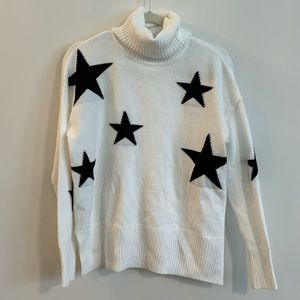 SWEET ROMEO STAR TURTLENECK SWEATER